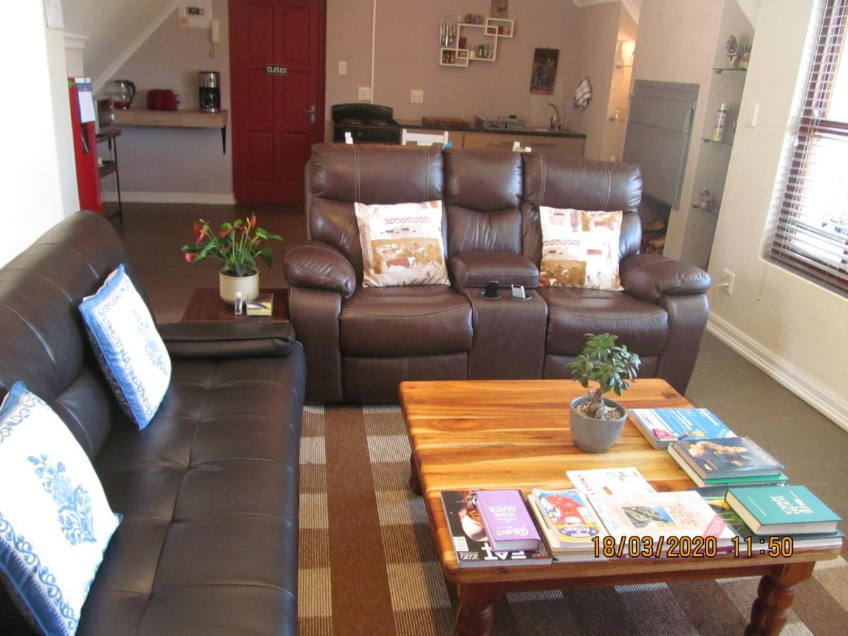Luxury Secure Flat Apartment Plattekloof Bagian luar foto