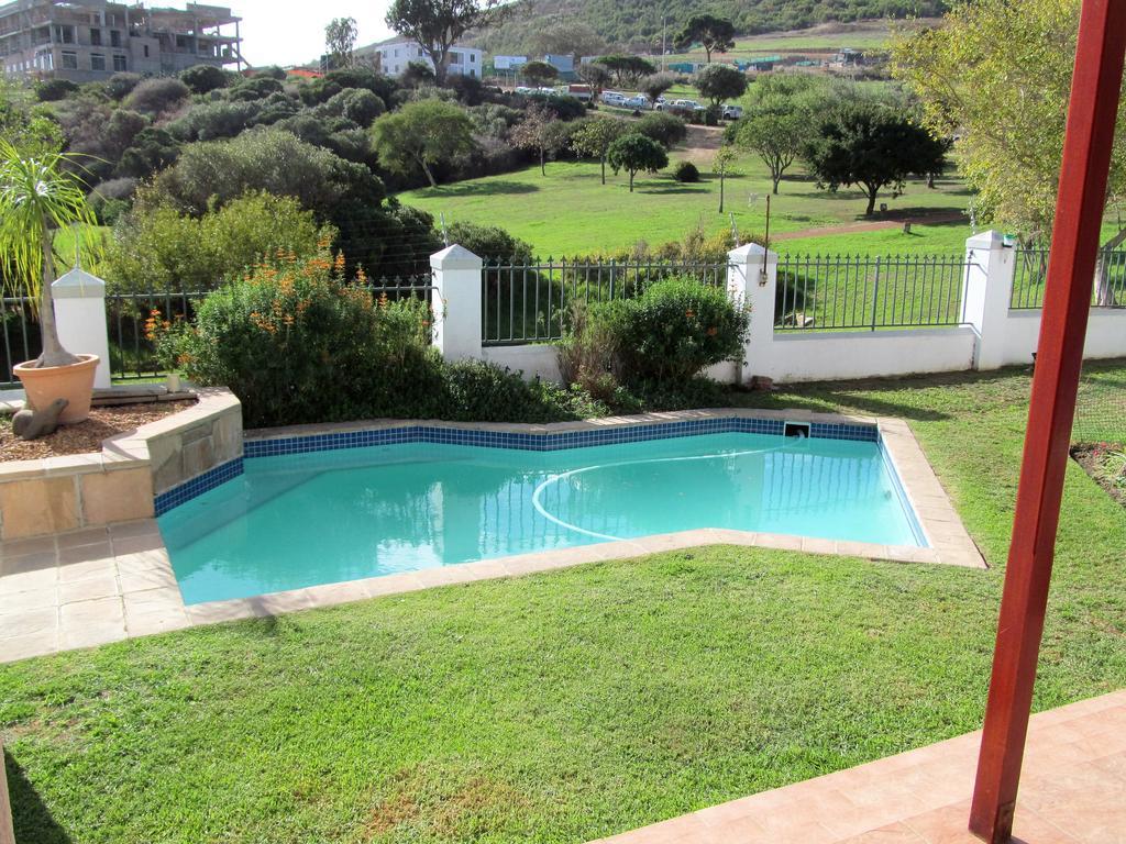 Luxury Secure Flat Apartment Plattekloof Bagian luar foto